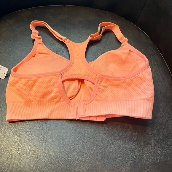 La Vie En Rose Light Pink Wireless Lightly Removable Padded Sports Bra Size M - Picture 2 of 6